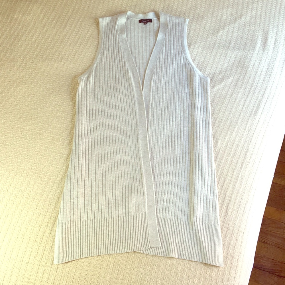 3 for $20 | Long sleeveless sweater duster